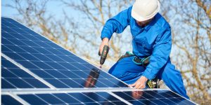 Installation Maintenance Panneaux Solaires Photovoltaïques à Lussac